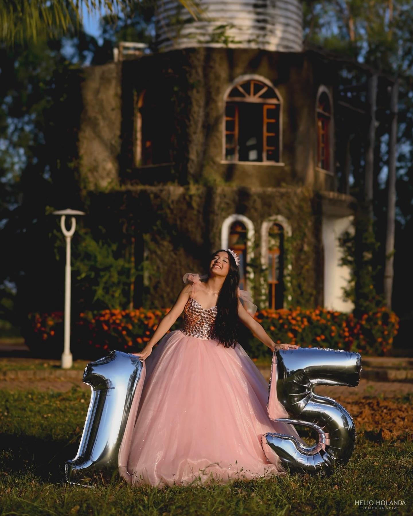 Debutante MVTeen celebrando seus 15 anos, foto 1